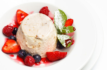 dessert or peanut ice cream with a berries