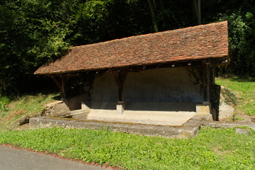 Lavoir ancien à Diusse dans le département des Pyrénées Atlantique