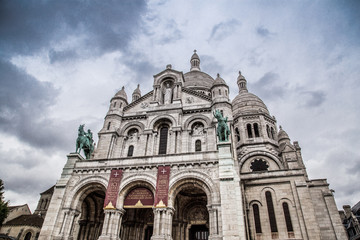 Fototapeta na wymiar The Basilica of the Sacred Coeur of Paris, France