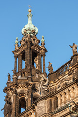 Fototapeta na wymiar Die katholische Hofkirche in Dresden in der Detailaufnahme