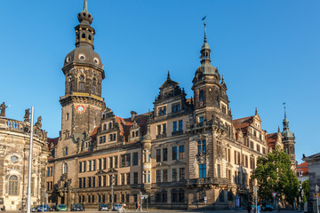 Obraz premium Hausmannsturm und Residenzschloss in Dresden