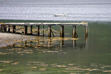 pontile sul lago