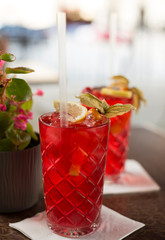 Red fruit ice tea