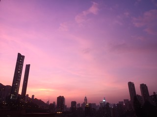 Fototapeta na wymiar Purple skyline, Happy Valley, Hong Kong