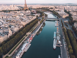 Obraz premium Cityscape of Paris, France