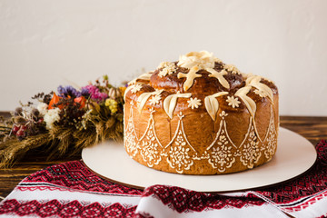 traditional Slavic wedding bread