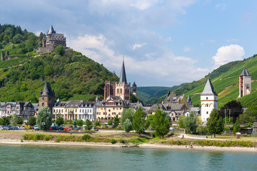 Fototapeta na wymiar Burgen am Rhein - Burg Stahleck (Bacherach)