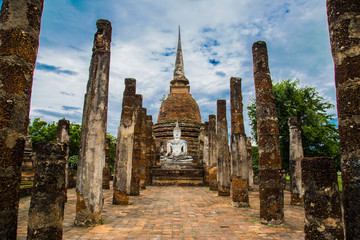 Obraz premium Buddha in Sukhothai historical park in thailand