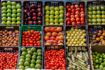 Frutas frescas en mercado de México