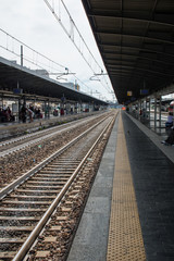 Fototapeta na wymiar Estrada de ferro pela europa com suas estações e pontes em varios paises