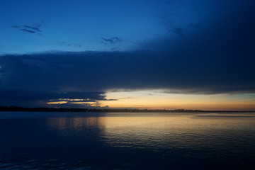 Fototapeta na wymiar sunset over the river, sunset, water, sky