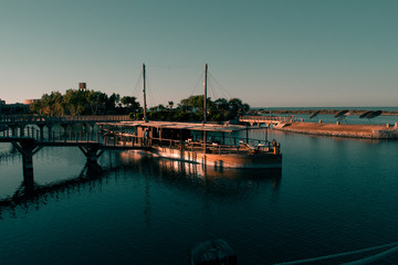 Obraz premium Boat Bar