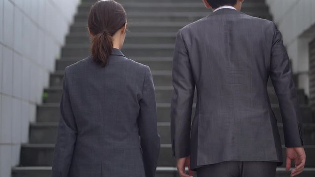 ビジネスマン　背中