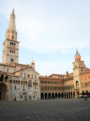 Fototapeta na wymiar Duomo di Modena