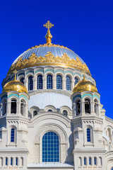 Fototapeta premium Orthodox naval cathedral of St. Nicholas in Kronstadt, Russia