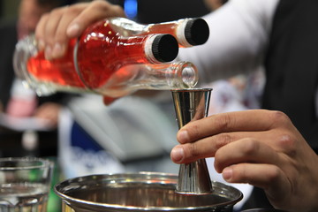 bartender pouring 