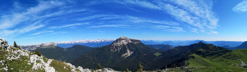 Paysage de montagne - vallée de chartreuse