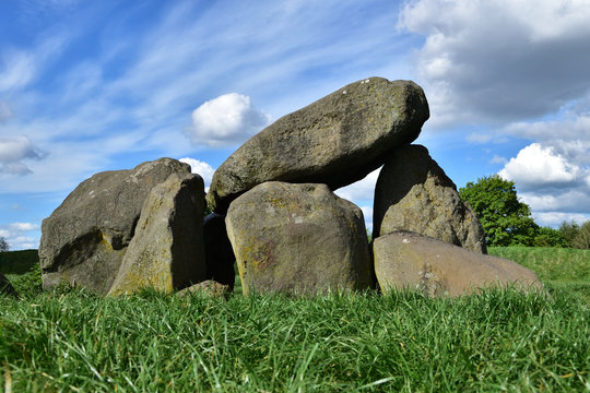 megality Giant`s Ring