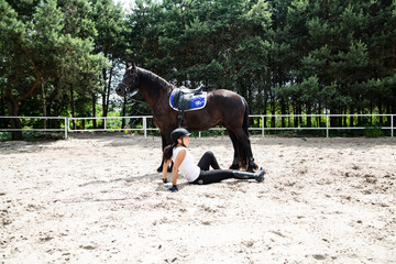 Horse riding. Rider injury while riding a horse.