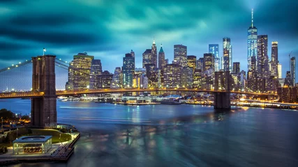 Foto op Plexiglas een prachtig uitzicht op het lagere Manhattan en de Brooklyn Bridge, New York City © maramas