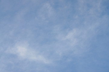 bright blue sky, white clouds, fresh and natural atmosphere