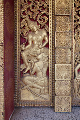 Fototapeta na wymiar buddhist temple (wat hua xiang) in Luang Prabang (laos)