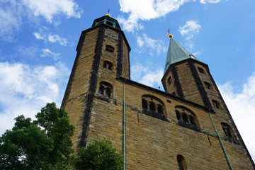Fototapeta na wymiar Kirchtürme Marktkirche in Goslar
