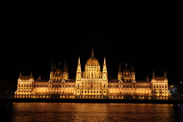 Fototapeta na wymiar Hungarian Parliament at night, Budapest, Hungary