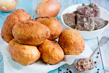 Fried pies with liver , fry-fried patties with pork lungs , orsk pies