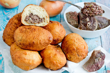 Fried pies with liver , fry-fried patties with pork lungs , orsk pies