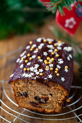 Sticky spicy ginger cake in Christmas setting