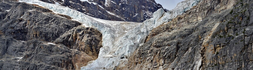 Fototapeta na wymiar Angel Glacier on Mount Edith Cavell in Jasper National Park