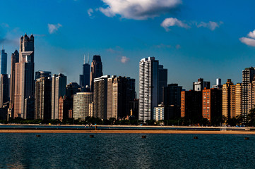 Naklejka premium Chi-town Skyline