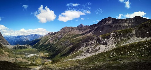 Fototapeta na wymiar Mountains panorama