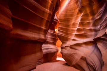 Upper Antelope Canyon midday photography tour