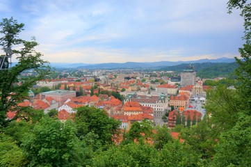 Fototapeta na wymiar the old city in Ljubljana, Slovenia