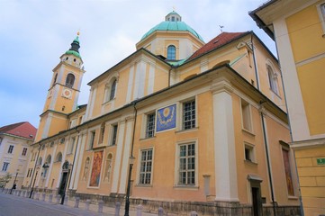 Fototapeta na wymiar the old city in Ljubljana, Slovenia
