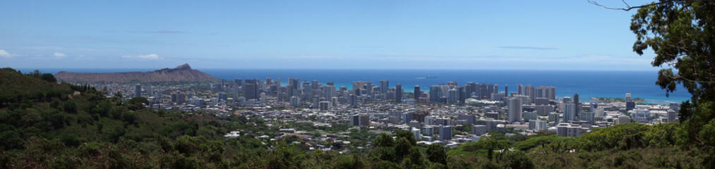 Fototapeta na wymiar Panoramic Mountain view of Honolulu