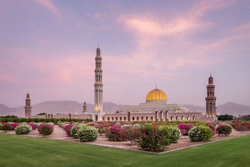 The grand Sultan Qaboos mosque