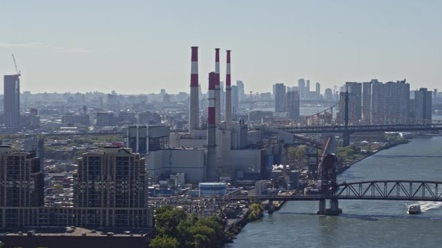 NYC New York Aerial v130 Panoramic cityscape spanning from Dutch Kills/Hunters Point to Roosevelt Island to Upper East Side Manhattan - October 2017