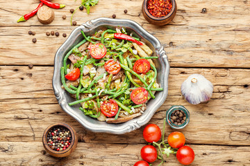 Salad with asparagus beans
