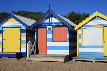 Naklejka premium Holzhütten am Strand von Melbourne