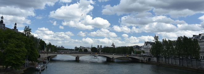 vue de paris /  view of paris