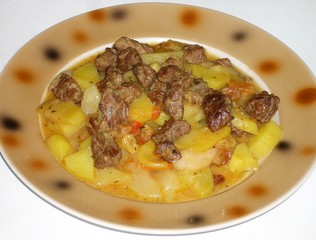 Argentinean dish carbonaro with meat and potatoes
