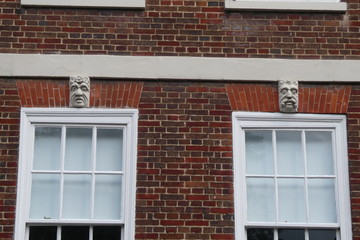 Obraz premium Face on the wall