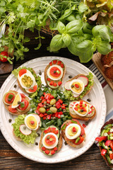 Vegetarian sandwiches with eggs and vegetables