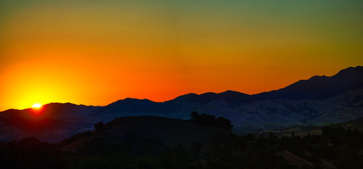 Fototapeta na wymiar Sunrise Mt. Diablo