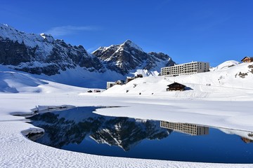 Melchsee-Frutt, Lake of Switzerland, im Winter ist das See gefroren.