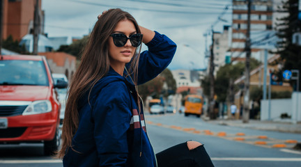 Obraz premium jovem na rua