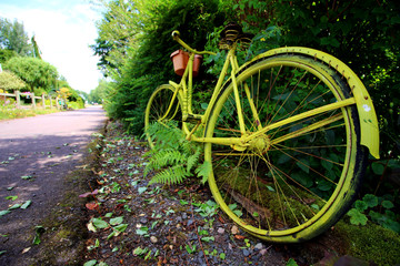 Fototapeta premium Vieux vélo abandonné